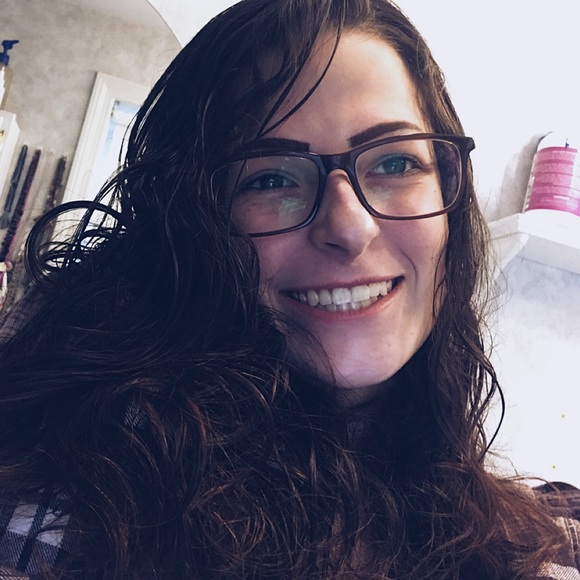 Meet your Posher, Lexi - Picture 1 of 1